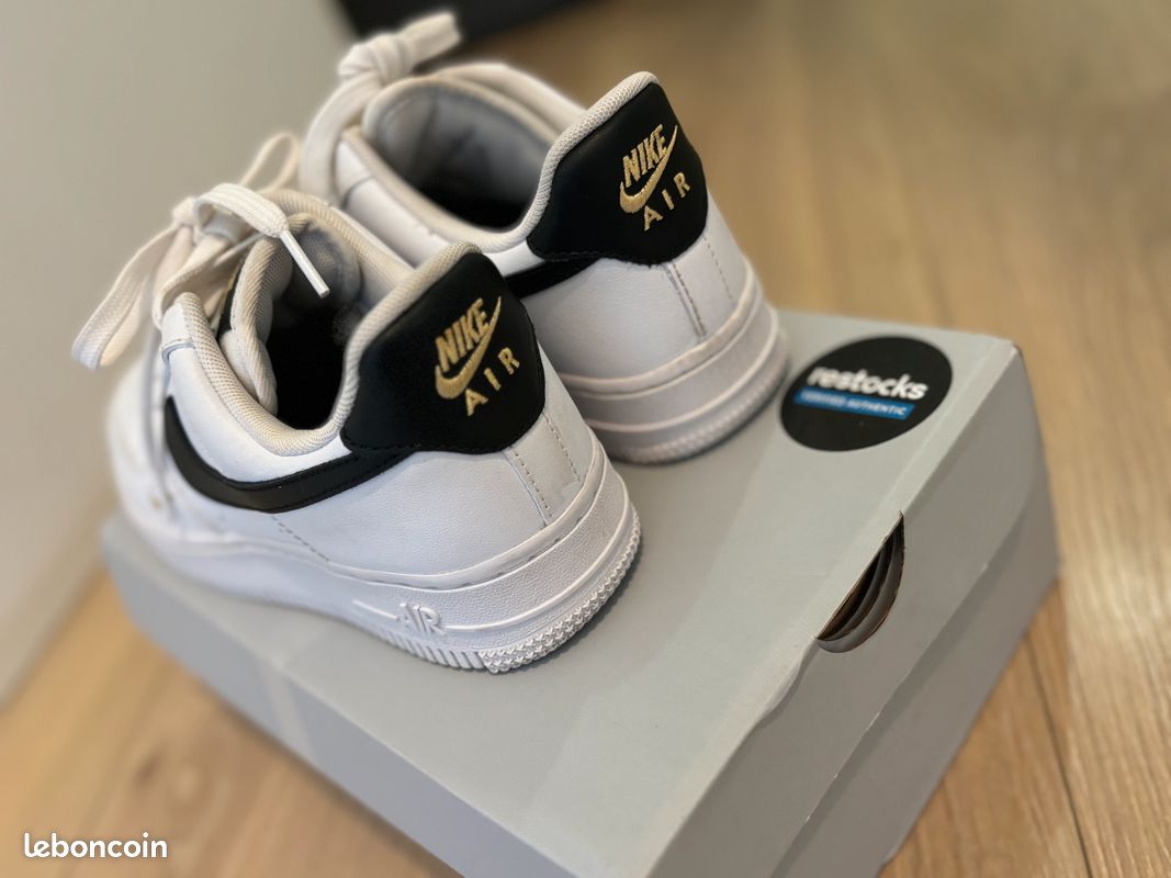 Nike Sneaker Nike Air Force Noir DorÃ© Nike Sportswear Air Force