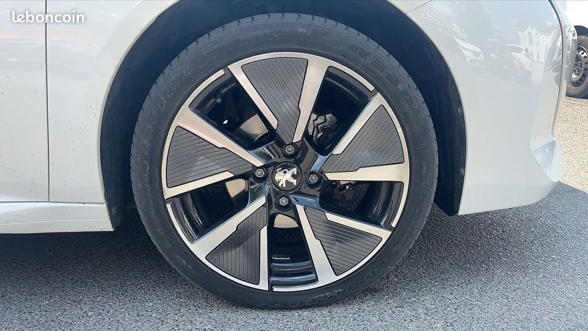 Peugeot 208 II 1.5 BlueHDi 100 Active Business (image 17)