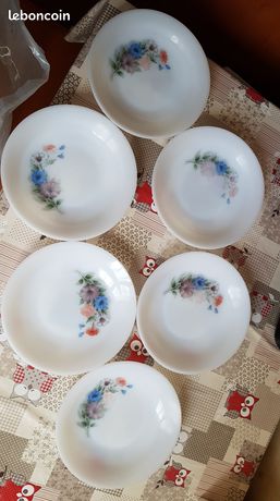 Assiettes a dessert Arcopal vintage - Arts de la table