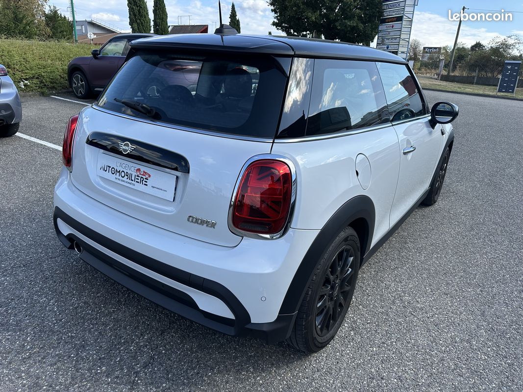 Mini Mini Essence 7 CV 1ère main 1.5i 136 Edition Camden BVA (image 5)