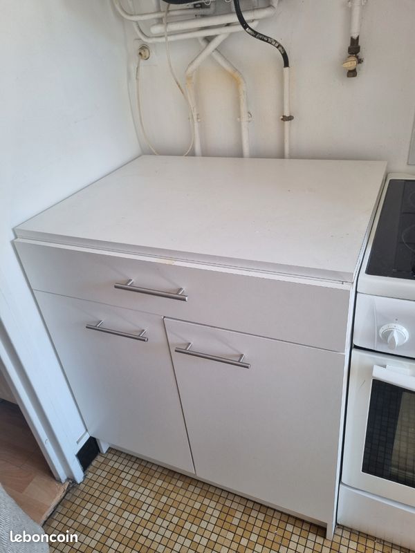 Meuble de cuisine blanc avec tiroir (image 1)