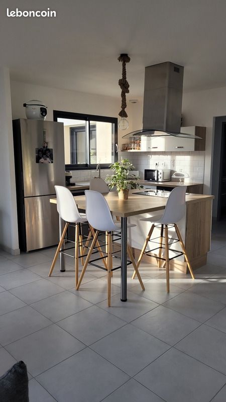 Maison 4 pièces 90 m² - Surgères 17700 (image principale 4)