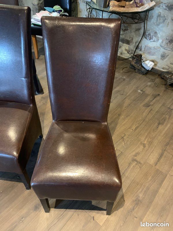 Lot de chaise (image 1)