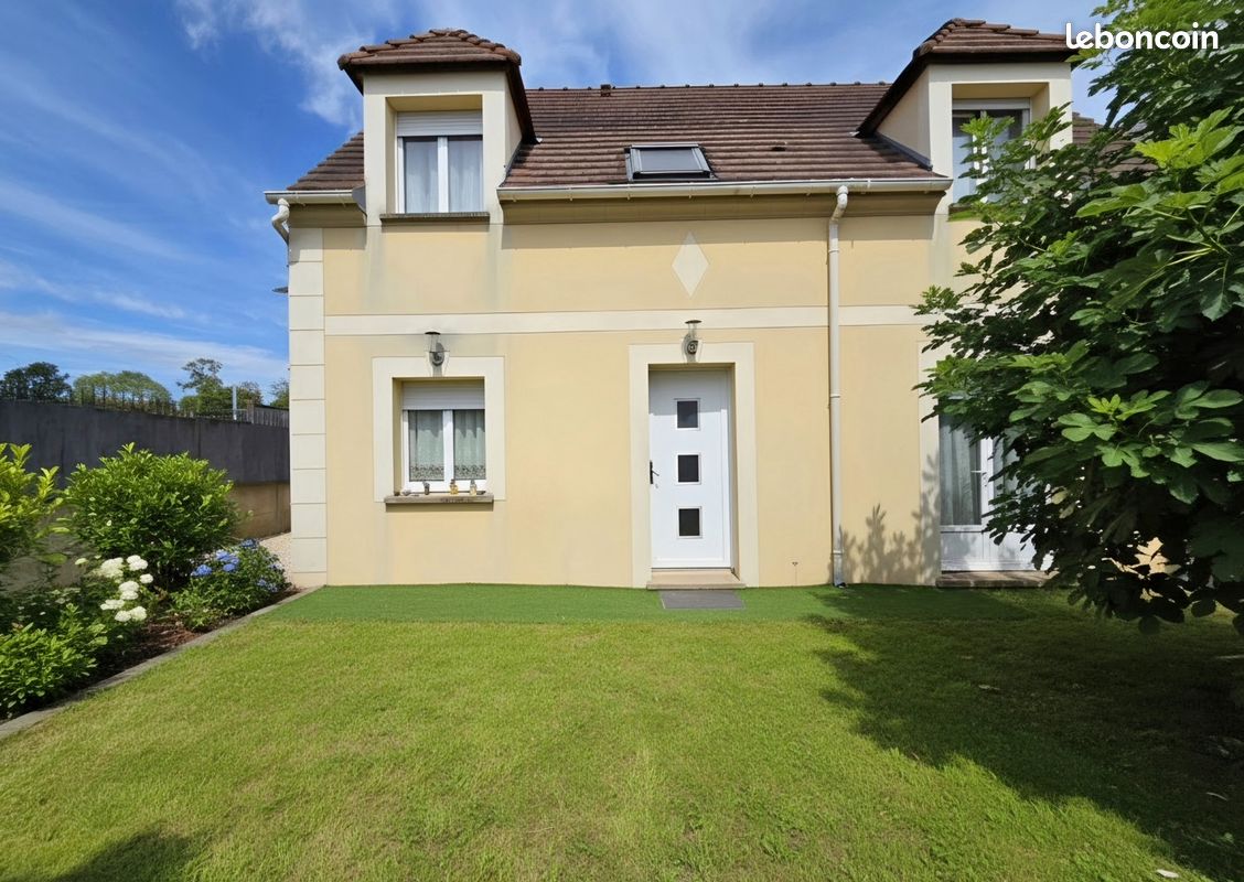 Maison 5 pièces 93 m² · à Gretz-Armainvilliers · 93 m² · 313 000 €