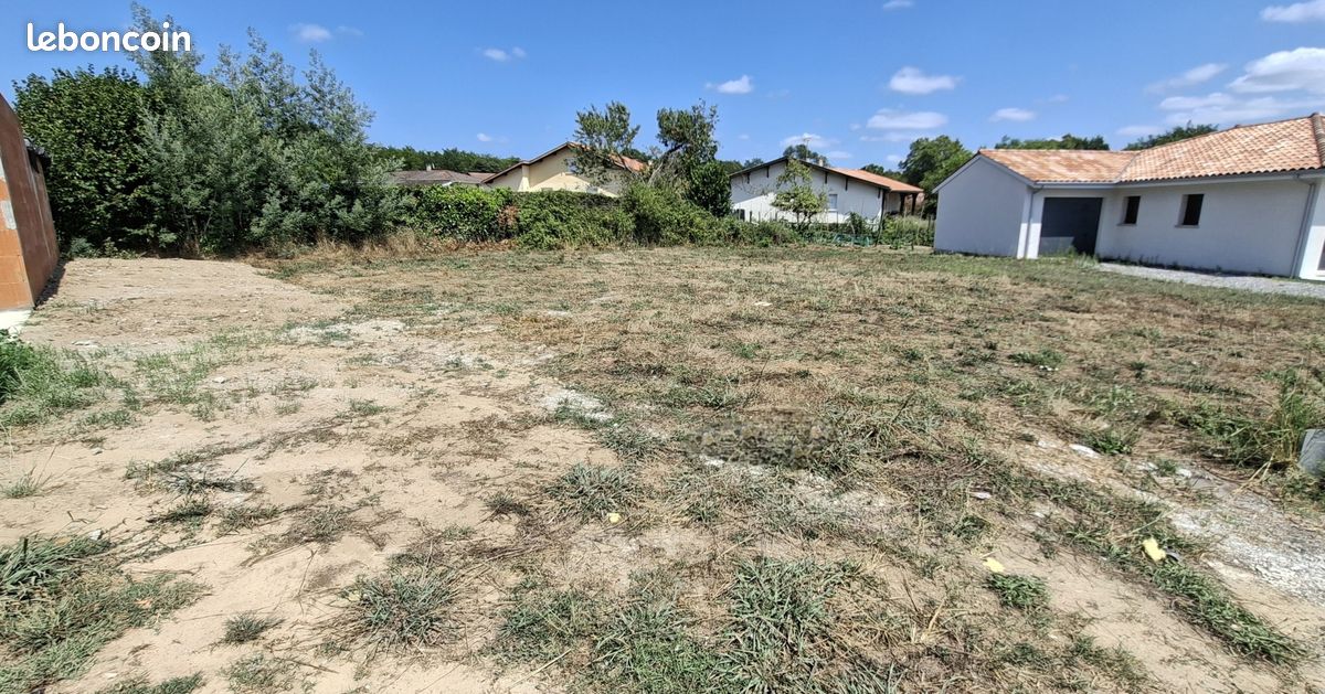 Terrain 790 m² · à Seyresse · 790 m² · 105 000 €