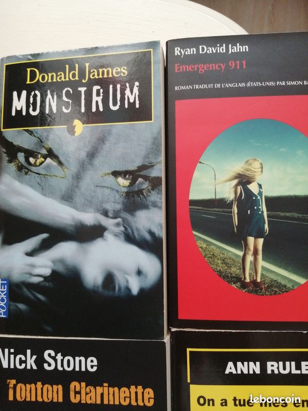 Divers livres et Auteurs (image 4)