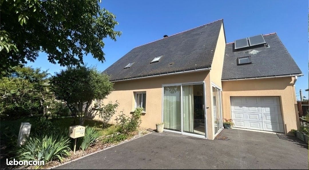 Maison 7 pièces 150 m² · à Segré-en-Anjou Bleu · 150 m² · 270 000 €