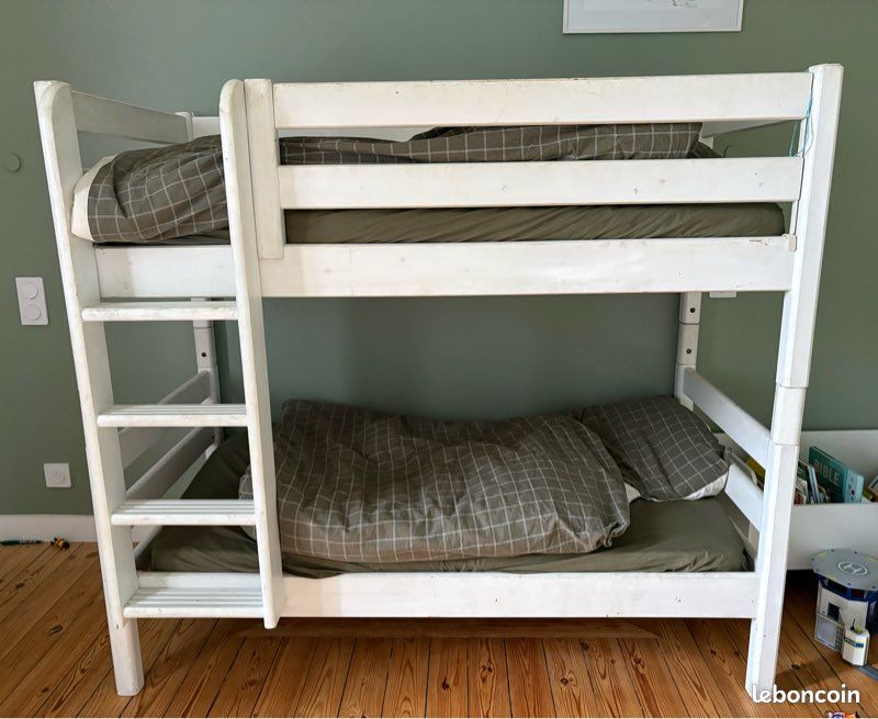 Petit Lit superposé (image 1)