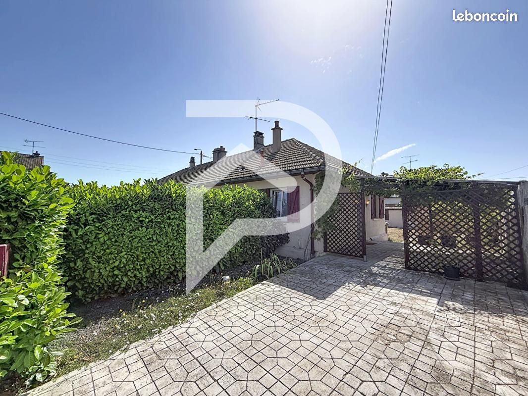 Maison 3 pièces 63 m² · à Dreux · 63 m² · 990 €