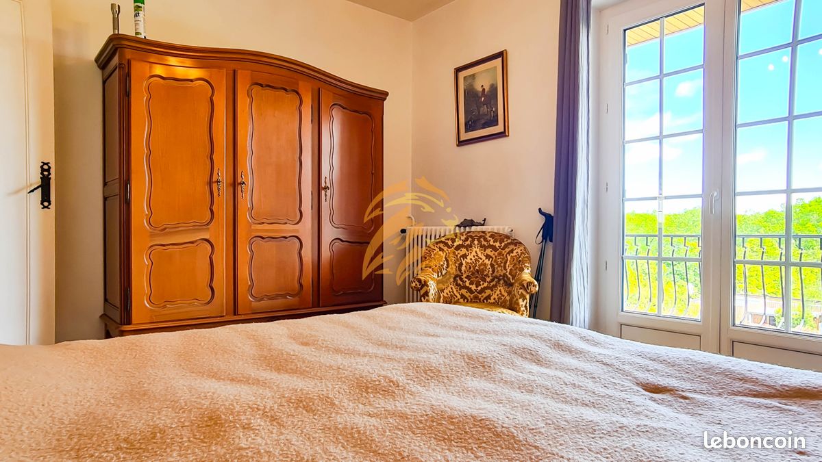 Maison 12 pièces 197 m² - Magnac-sur-Touvre 16600 (image principale 8)