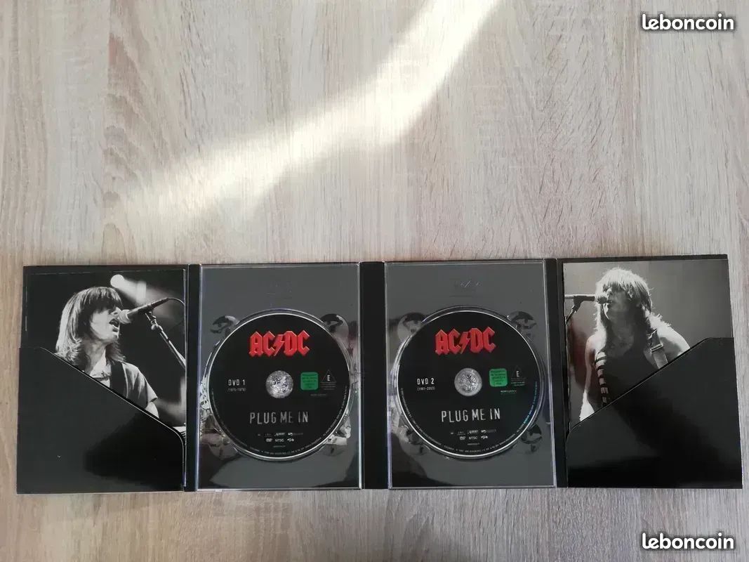 AC/DC - Plug Me In 2DVD - Deform Müzik