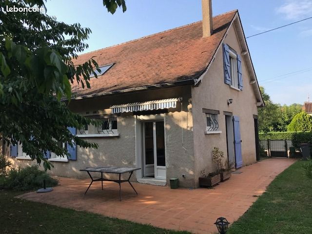 Maison 6 pièces 145 m² · à Cahors · 145 m² · 890 €