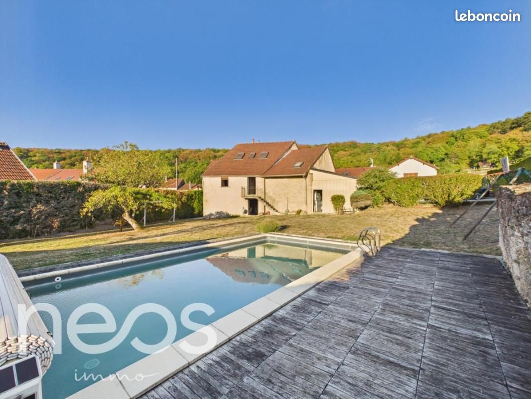Maison 8 pièces 190 m² · à Nuits-Saint-Georges · 190 m² · 360 000 €