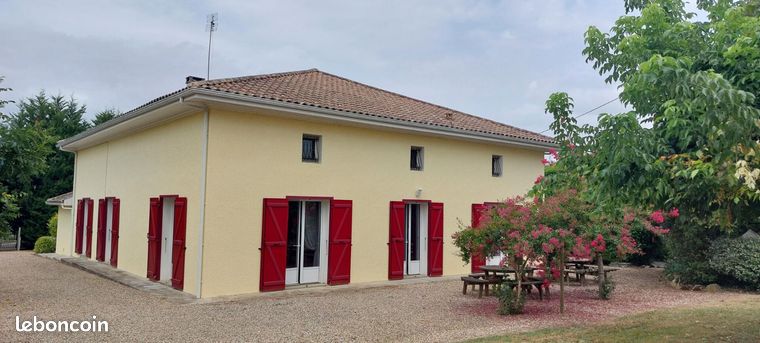 Maison 8 pièces 339 m²