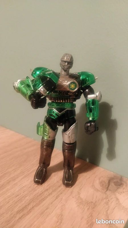 WINSPECTOR figurine Walter SH Figuarts Bandai Tamashii