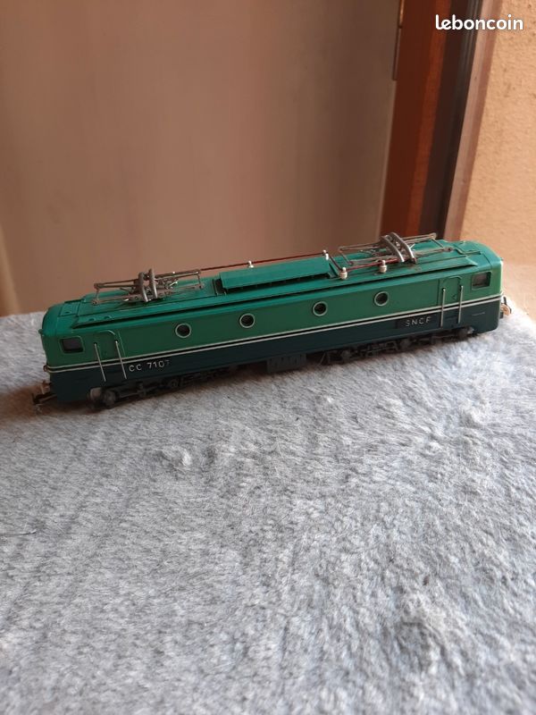 JOUEF HO LOCOMOTIVE ELECTRIQUE CC 7107 SNCF SANS BOITE