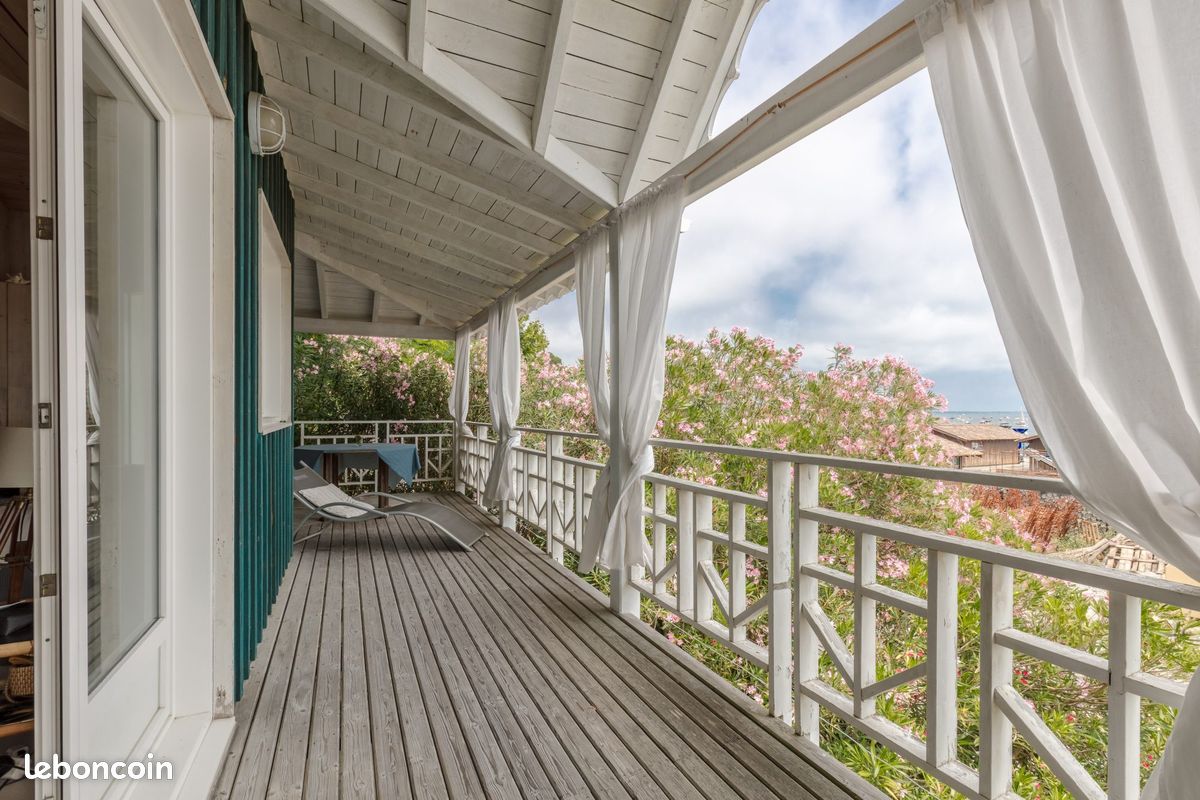 Maison 6 pièces 122 m² · à Lège-Cap-Ferret · 122 m² · 2 205 000 €