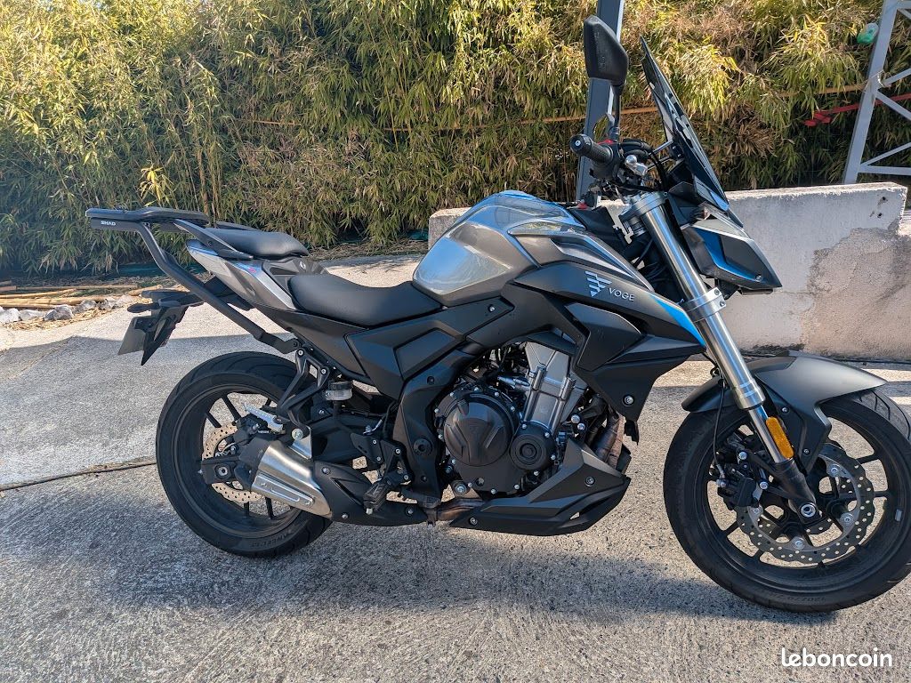 Voge 500 R ABS 2023 + top case (image 1)