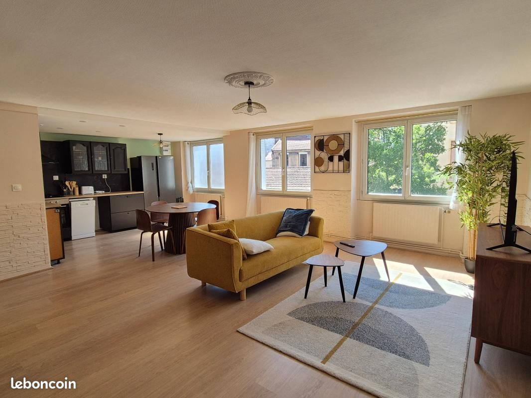Appartement 4 pièces 120 m² · à Saint-Étienne · 120 m² · 142 000 €