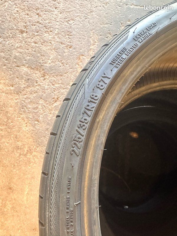 4 Pneu 225 35 ZR18 Toyo Proxes Sport (image 3)