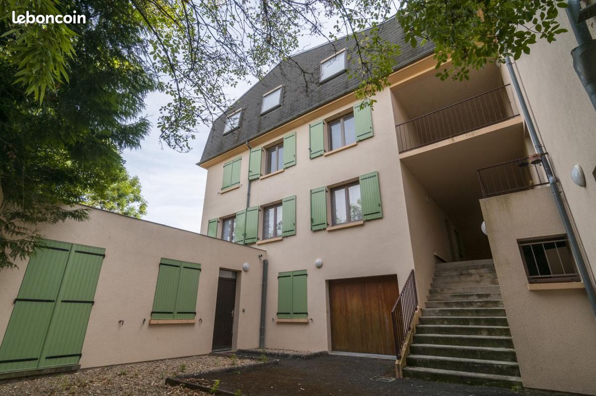 Appartement 3 pièces 72 m² · à Issoudun · 72 m² · 501 €