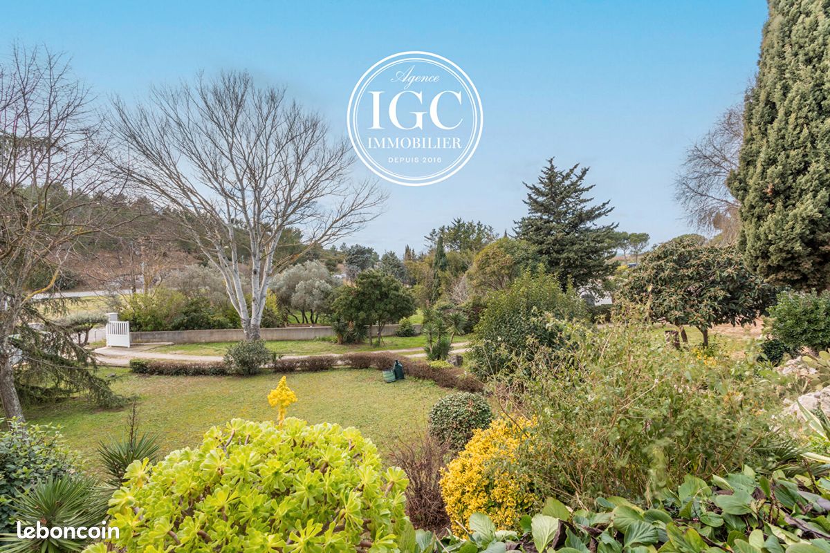 Maison 7 pièces 220 m² · à Ensuès-la-Redonne · 220 m² · 859 000 €