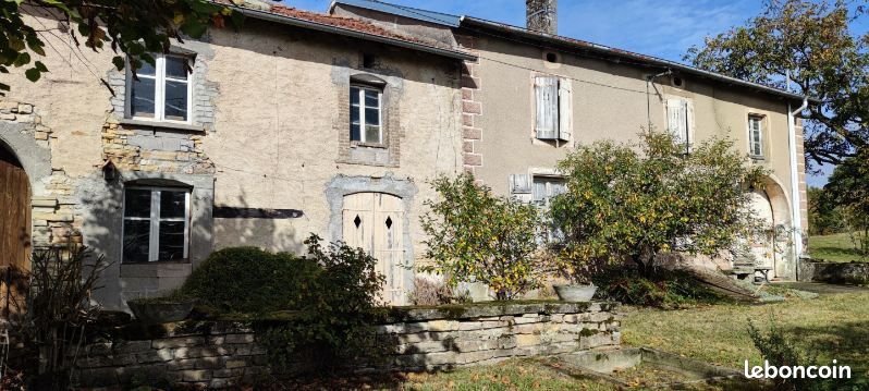 Maison 4 pièces 245 m² · à Domvallier · 245 m² · 35 000 €