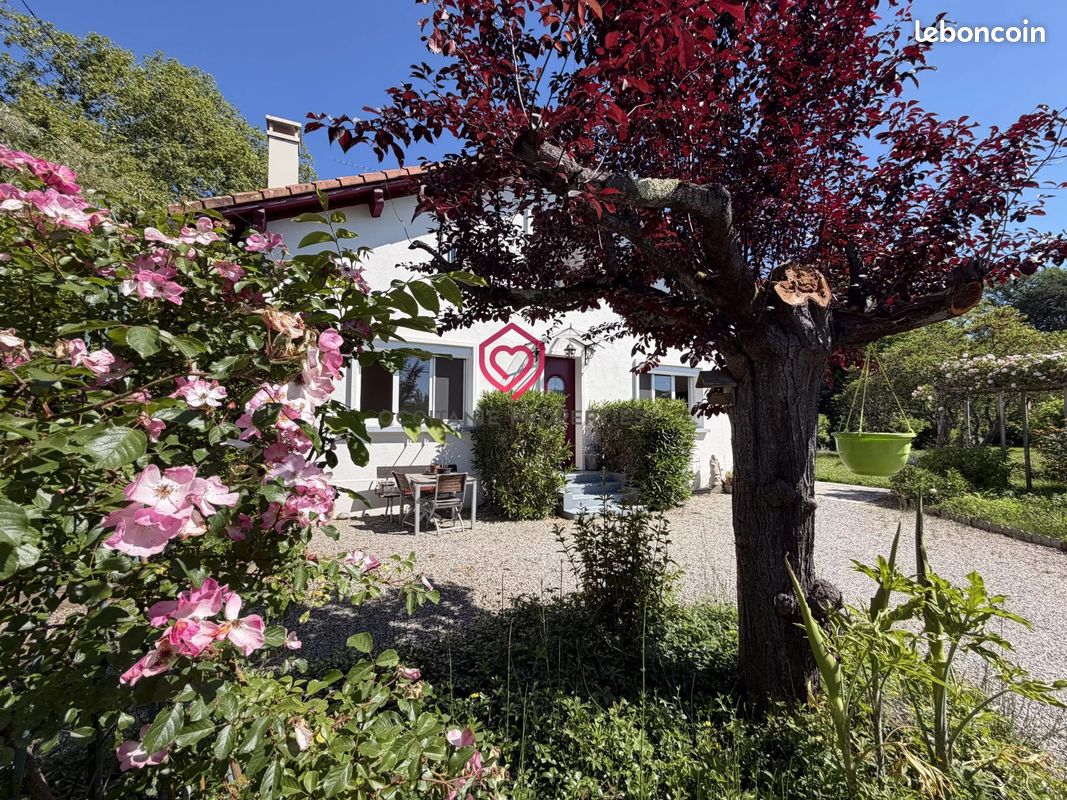 Maison 6 pièces 110 m² · à Artigat · 110 m² · 215 000 €