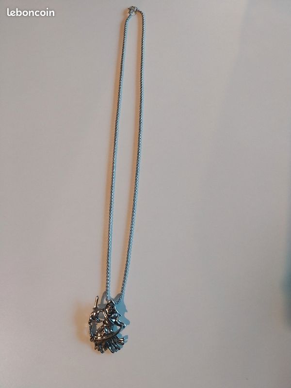 Vente collier gothique (image 1)
