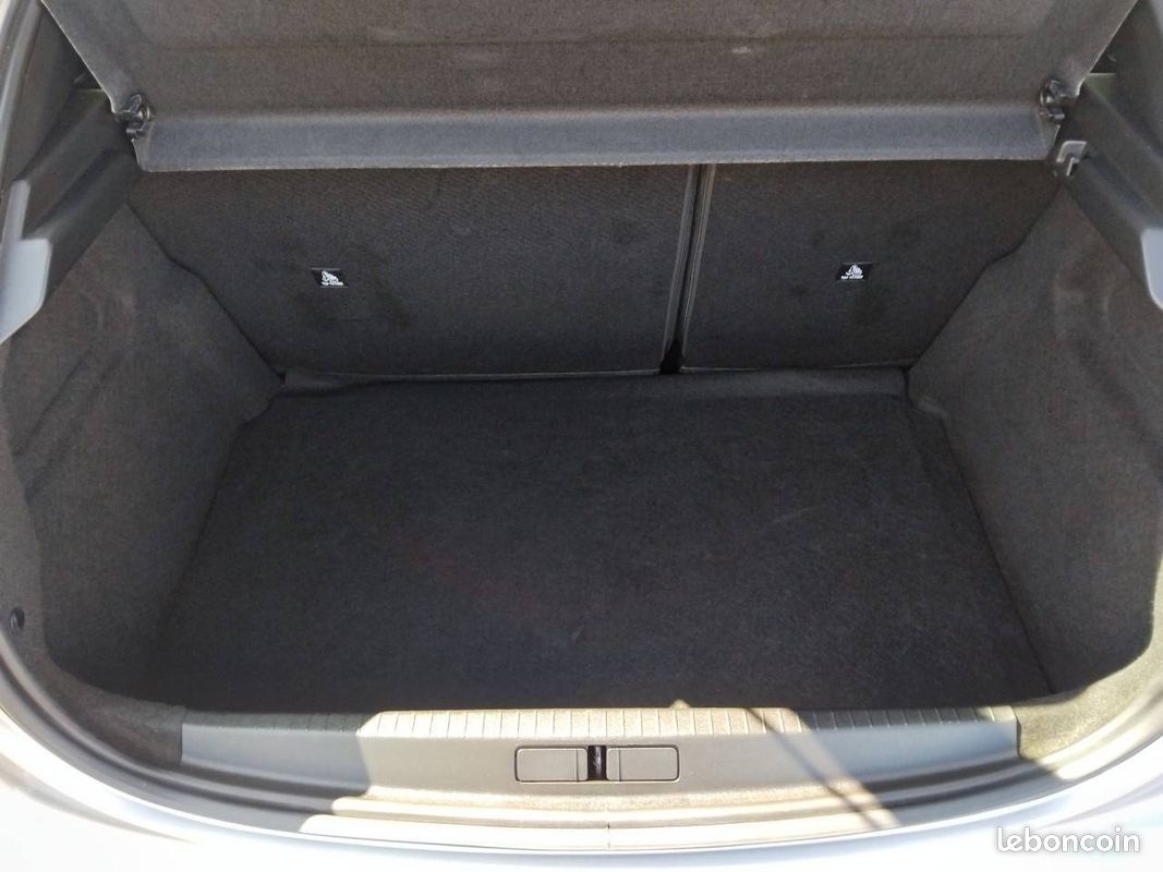 PEUGEOT 208 PureTech 100 S&S BVM6 Active (image 6)