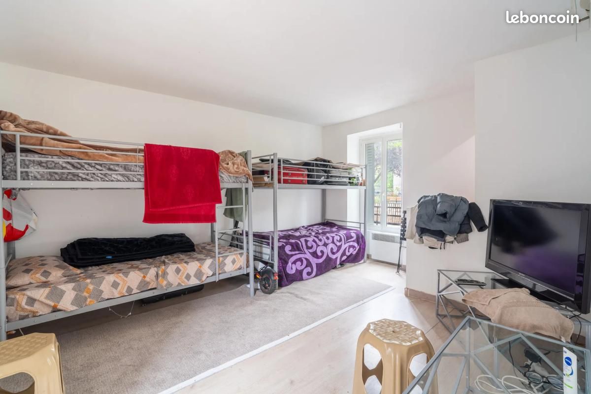 Appartement 1 pièce 27 m² · à Saint-Denis · 27 m² · 85 000 €