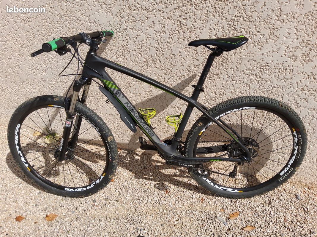 VTT Nakamura carbone Complite 700C LTD Vélos