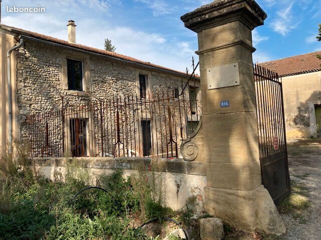 Maison 4 pièces 129 m² · à Violès · 129 m² · 1 020 €