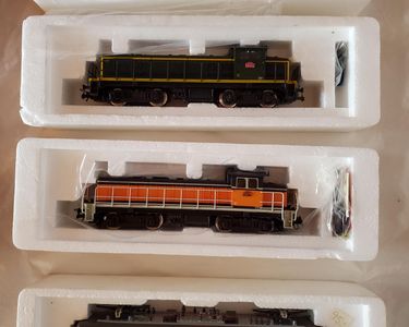 LQ1758 MARKLIN 7295 - Éléments Caténaires Courts HO (1/87) - Lot De 10