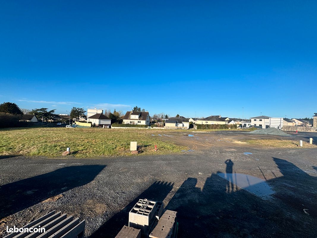 Terrain 3859 m² · à Saint-Lô · 3 859 m² · 682 500 €