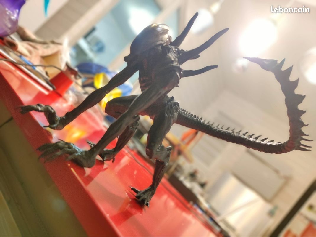 Figurine alien xenomorph impression 3D , hauteur 26cm (image 5)