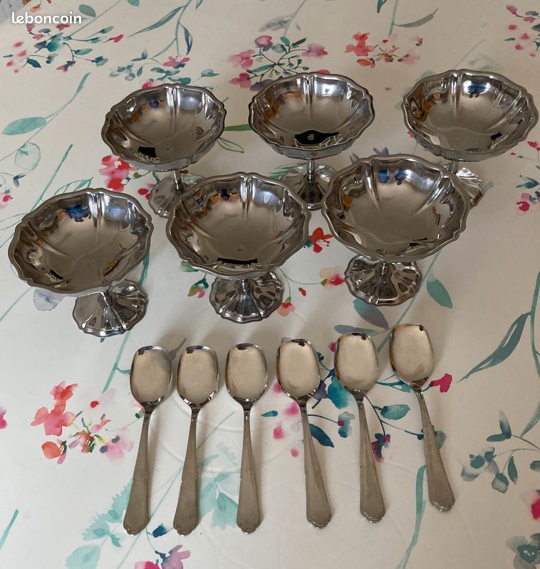 Lot Coupes à Glace Guy Degrenne - Inox 18/10 Avec Cuillères Et Plateau