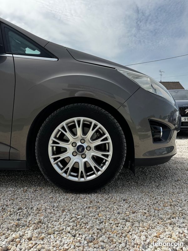 Ford C-max 1.6 SCTI 150 CV S&S ECOBOOST TITANIUM DISTRIBUTION EFFECTUÉE (image 30)