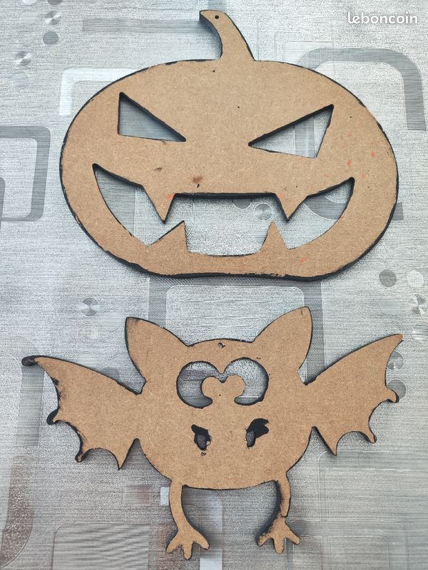 Décoration Halloween citrouille et chauve-souris en bois (image 5)