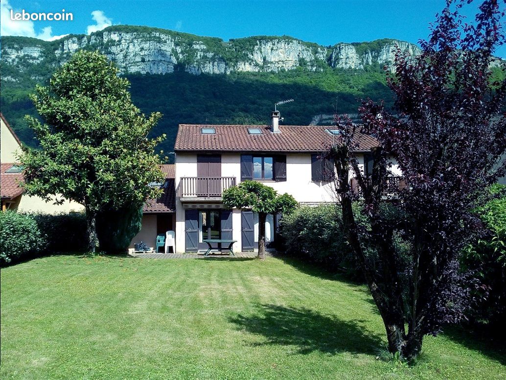 Maison 4 pièces 106 m² · à La Buisse · 106 m² · 310 000 €