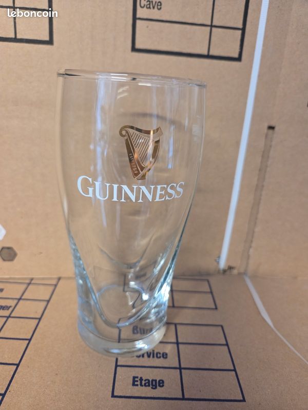 6 VERRES LA Chouffe 50Cl + Un Bonnet + 12 Sous Bocks Offerts EUR 34,90