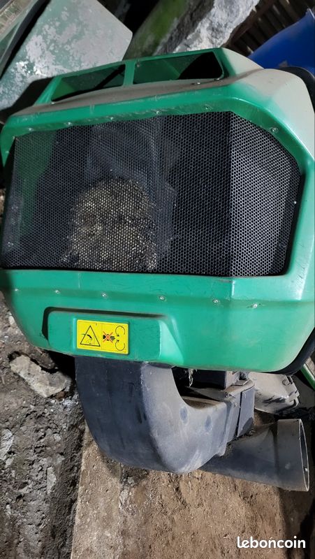 Bac herbe John deere (image 2)