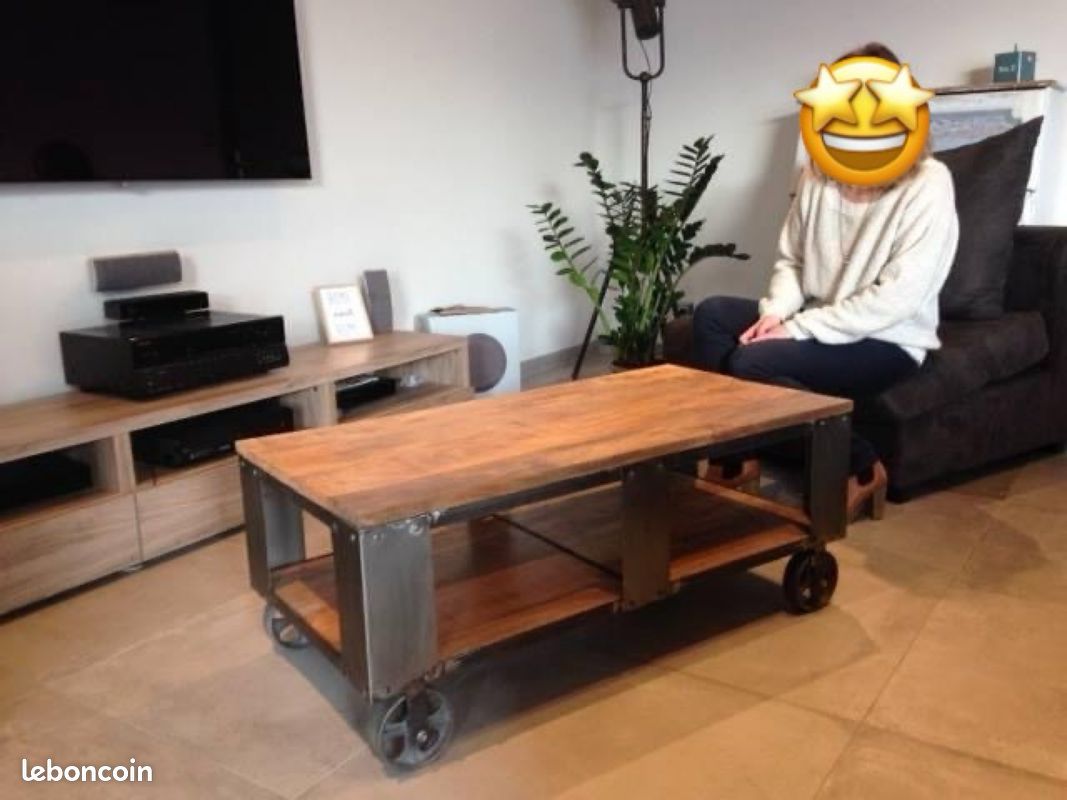 Table basse unique (image 1)