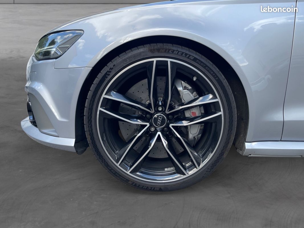 AUDI RS6 PERFORMANCE 605Ch Toit Ouvrant Bose CarPlay Caméra 3D Freins Céramique Toutes Options Suivi Complet Audi Garantie 12 mois (image 15)