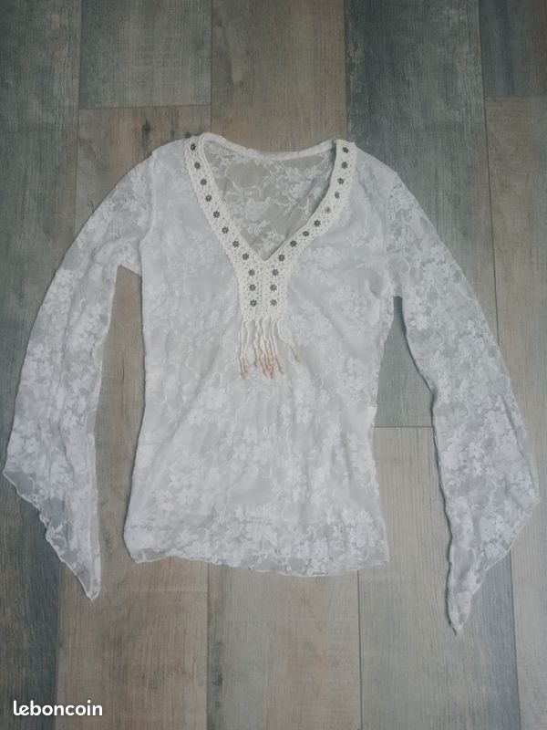Haut en dentelle taille 1 (image 5)