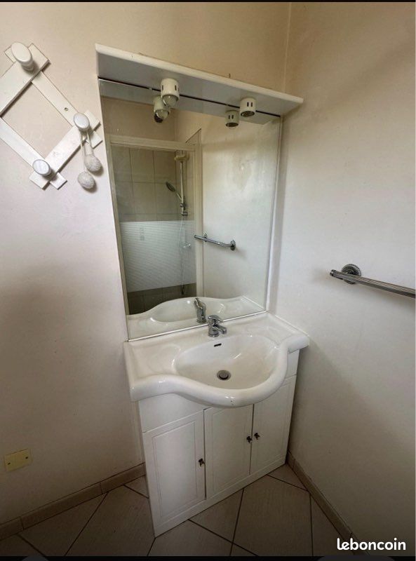 Meuble de salle de bain complet avec vasque, miroir et éclairage (image 1)