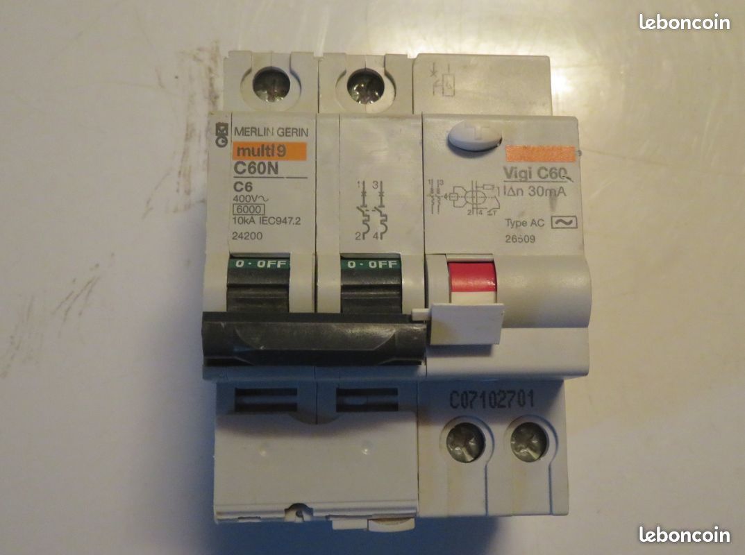 Disjoncteur + vigi Merlin Gerin (image 2)