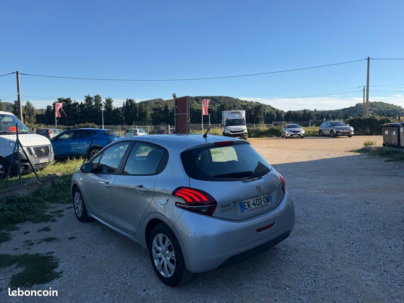 Peugeot 208 1.6 BlueHdi 75 Garantie Clim GPS Kit Distribution OK (image 4)