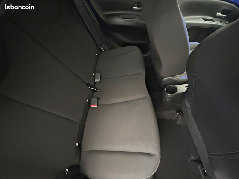 Toyota aygo x 1.0 S-CVT 72 Design (image 21)