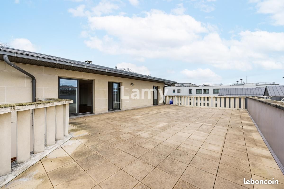Appartement 120 m² · à Joinville-le-Pont · 120 m² · 885 000 €